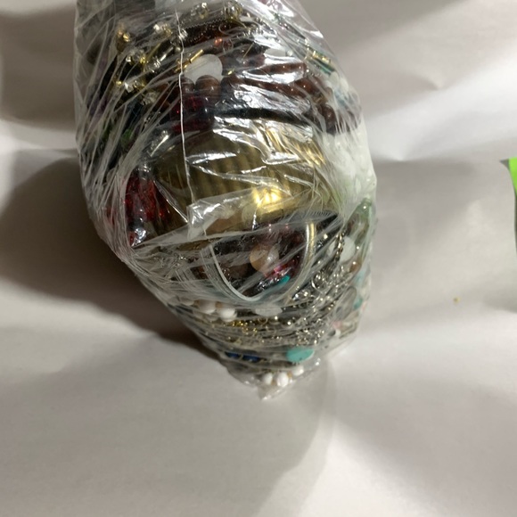 GRAB BAG #3 large bag of USED JEWELERY - Picture 8 of 8